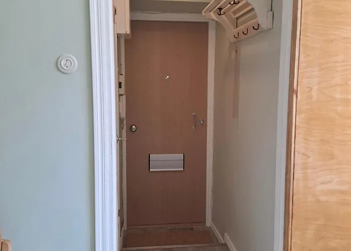 Peaceful In Toeoeloe Apartamento Helsinki